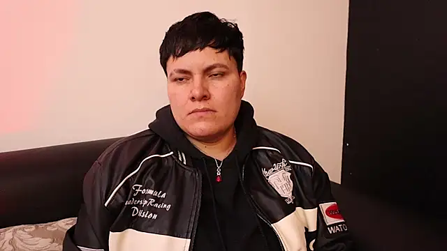 Živá chatovací místnost Dusty_Law_