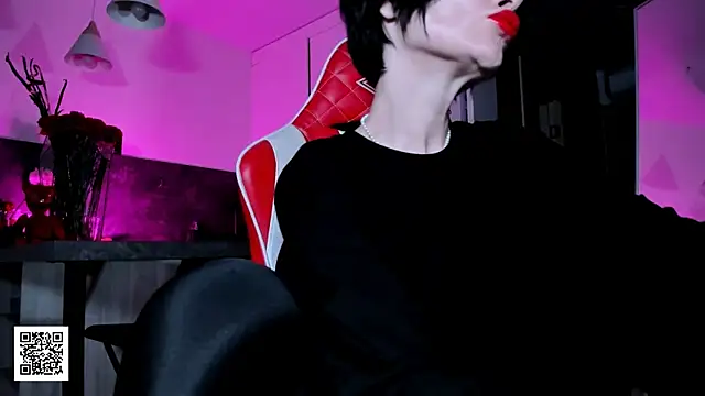 חדר צ'אט בשידור חי של _Misha_Addams_