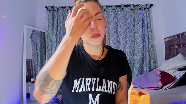 alejandrafitt Adlı Modelin Canlı Sohbet Odası