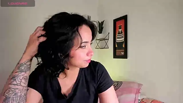 Phòng Chat Trực Tiếp adriannyp_1