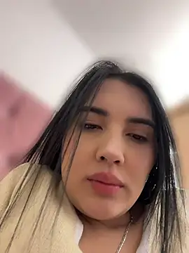 Phòng Chat Trực Tiếp Antonellalovely