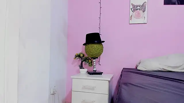 sexynova_93 – live chatrum