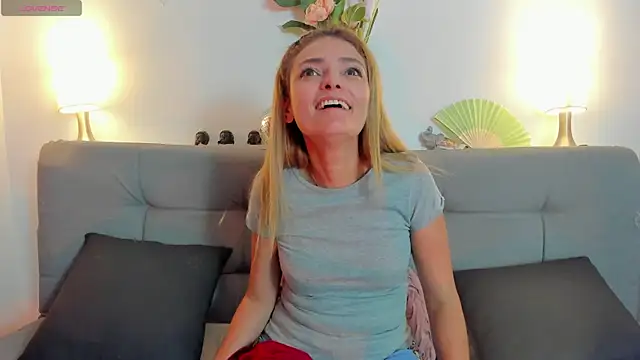 Živá chatovací místnost roxana_sinsx