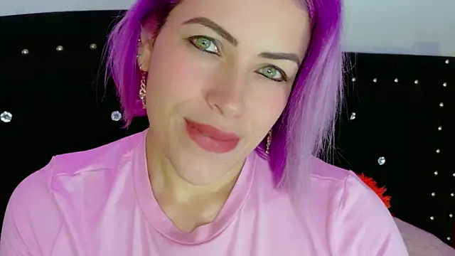 Natalia_Montoya Adlı Modelin Canlı Sohbet Odası