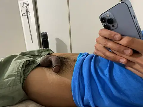 غر فة دردشة DeepGuy20 المباشرة