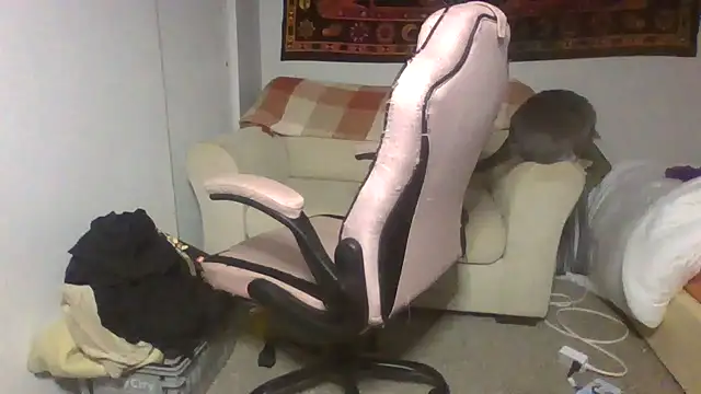 Živá chatovací místnost madzbailey