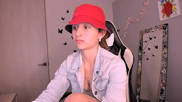 Chat soba uživo modela luna_val27
