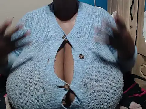 Živá chatovací místnost CUTEFIRMMELONSS