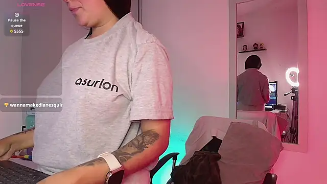 Lexie_Thompson10 실시간 채팅방