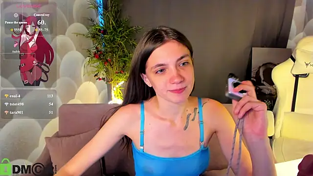 Ella_Fex's Live Chat Room