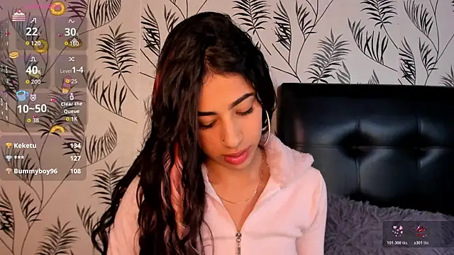 SophiaRivers' Live Chat Room