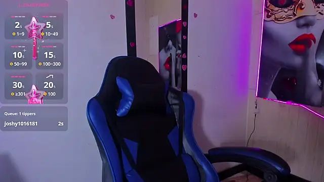 honeyluxe_'s Live Chat Room