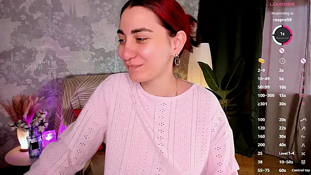 hannacheekss_ Adlı Modelin Canlı Sohbet Odası