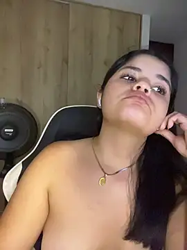 XXXAngella – Naživo chatovacia miestnosť