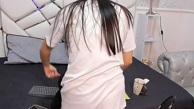 GabbieSkinny Cameră chat live