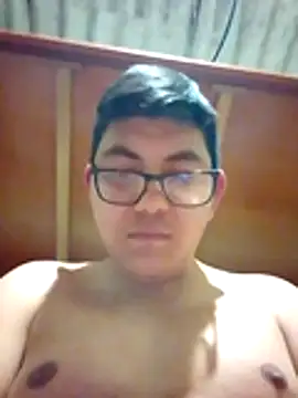 emlioooo 现场聊天室