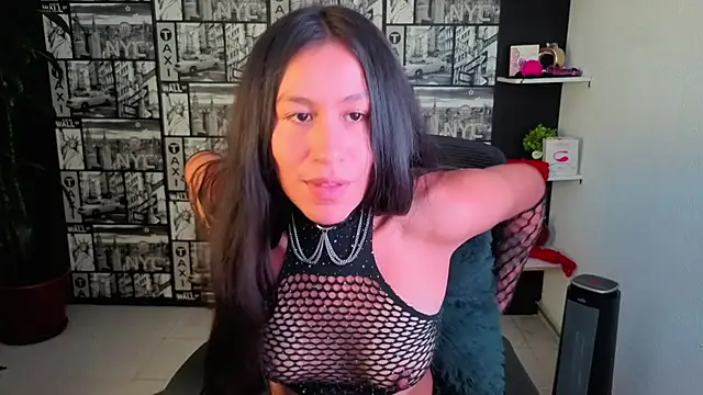 EmiGomez_ – live chatrum