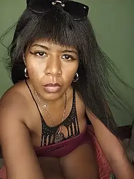 غرفة دردشة PinkyDaisy المباشرة