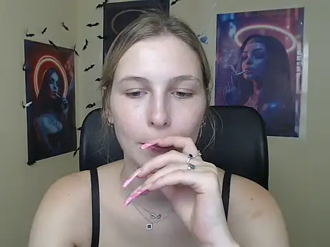 StrangerGi Chat Room in diretta