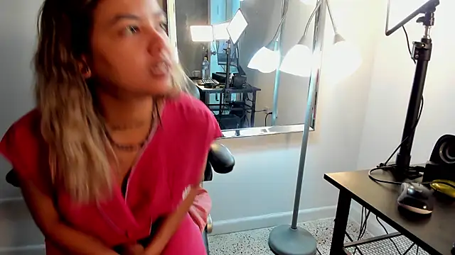Chat soba uživo modela dulce_lyraa1