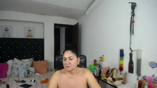 Živá chatovací místnost mature_bigboobs10