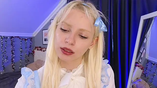 Naomi_Demio Live Chatraum