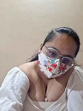 Živá chatovací místnost Riya__naughty