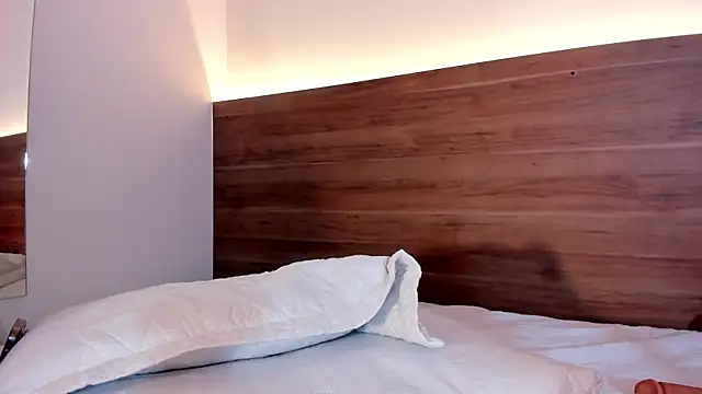 Sala de chat en directo de thamiina__