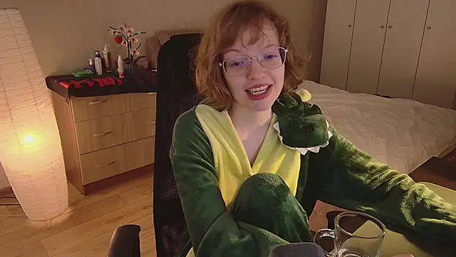 غرفة دردشة emymayy المباشرة