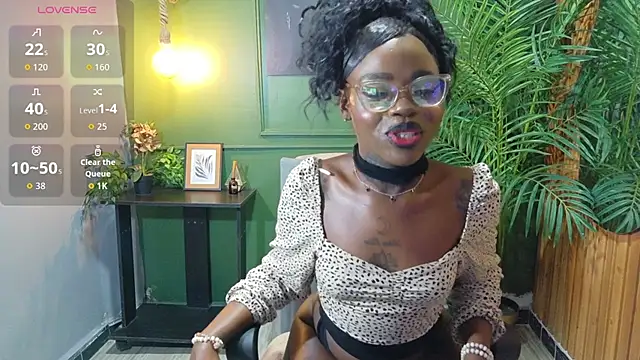 Nyla_carter's Live Chat Room