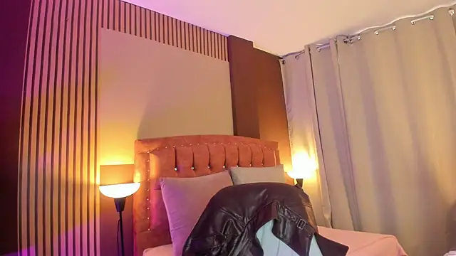 חדר צ'אט בשידור חי של sensual_fer