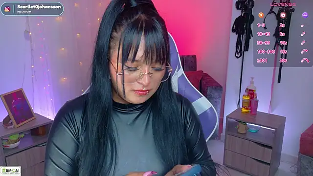 Miss_scarllet_ – live chatrum