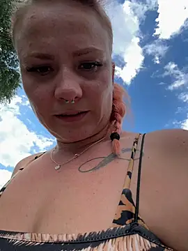 Živá chatovací místnost Fiebie_licious_