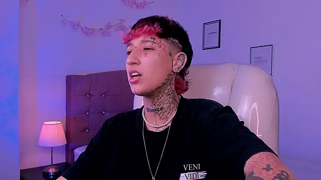 Živá chatovací místnost Luci_Rose