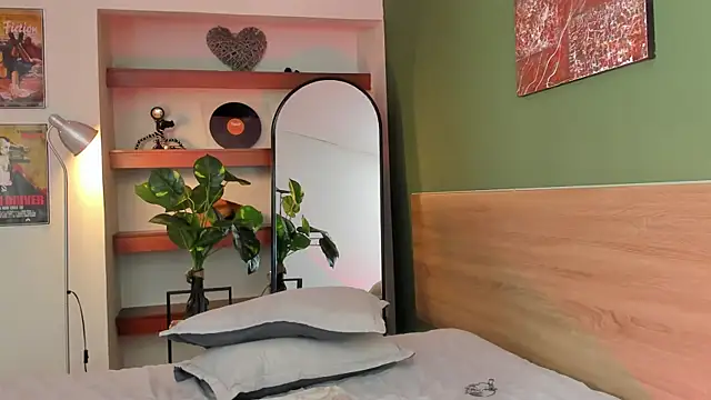 חדר צ'אט בשידור חי של Savannah_Cameron