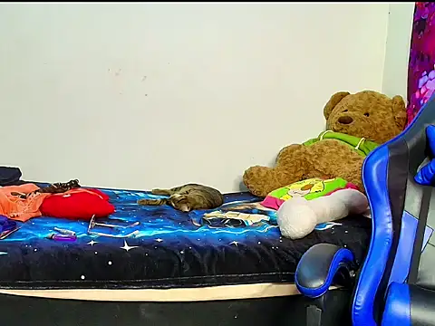 חדר צ'אט בשידור חי של Karol_naughty
