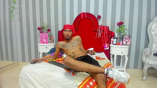 ห้องแชทสดของ CaroyAndy