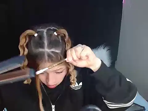 Živá chatovací místnost Melodyy_anal777