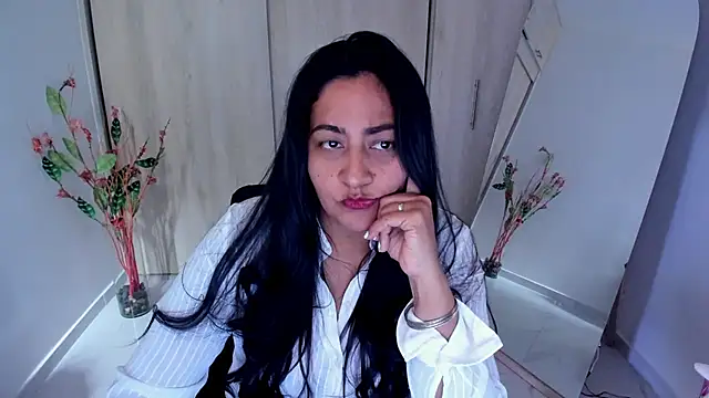 Adele_Sweett: δωμάτιο απευθείας συνομιλίας