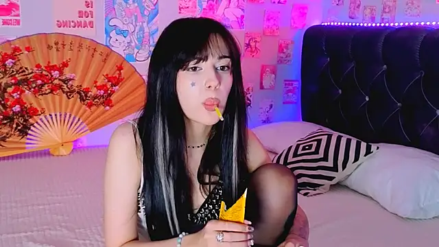CrystalL0veen Live chat-huone