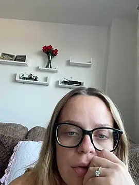 Kell1016- Cameră chat live