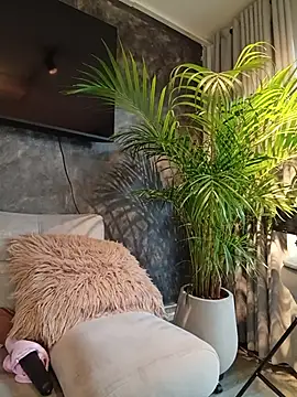 IsisBlake Adlı Modelin Canlı Sohbet Odası