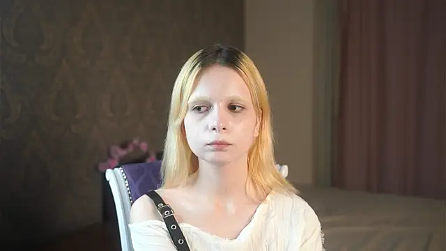 ChiekoMosty Live Chatraum
