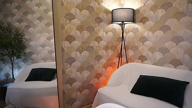 DolphinMorgentau Adlı Modelin Canlı Sohbet Odası