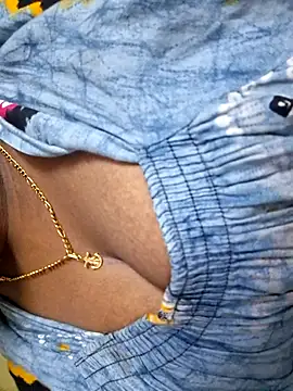 Tamilnithu Live Chatraum