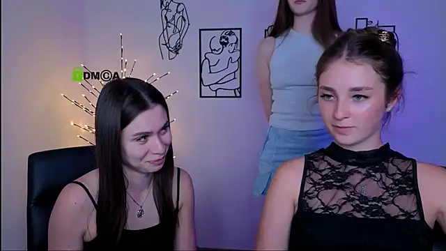 nekky_mouse Adlı Modelin Canlı Sohbet Odası