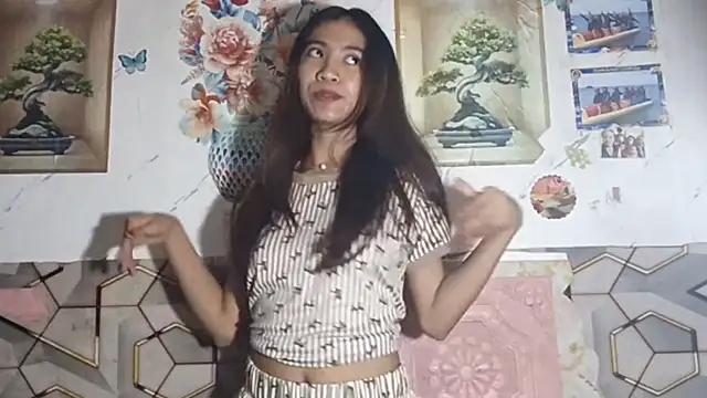 DeeannGunby Live Chatraum