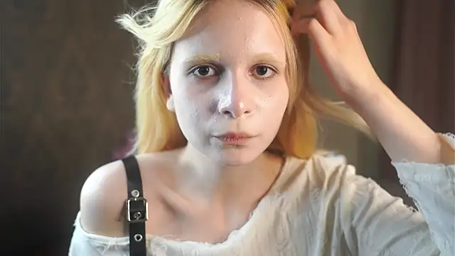 ChiekoMosty – live chatrum