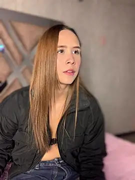 AitanaPinkk_ Live Chatraum