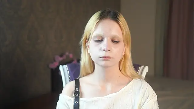 ChiekoMosty Cameră chat live